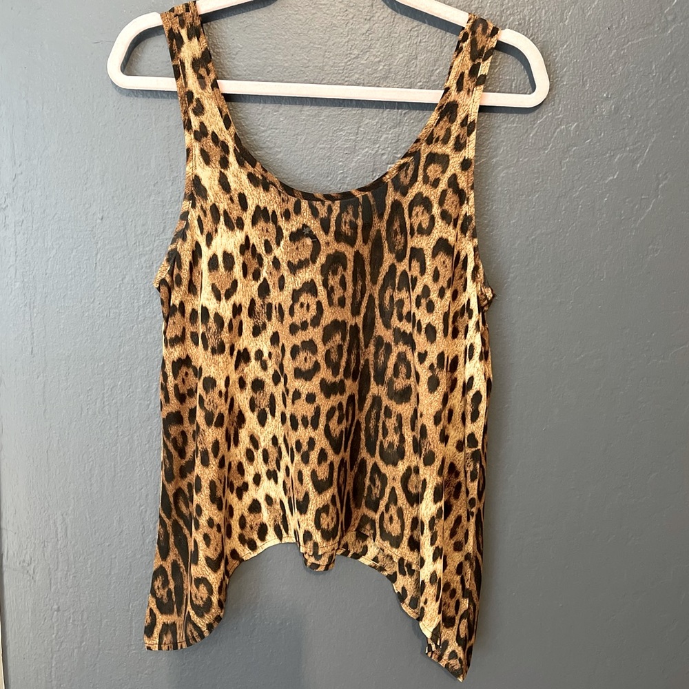 Leopard print top
